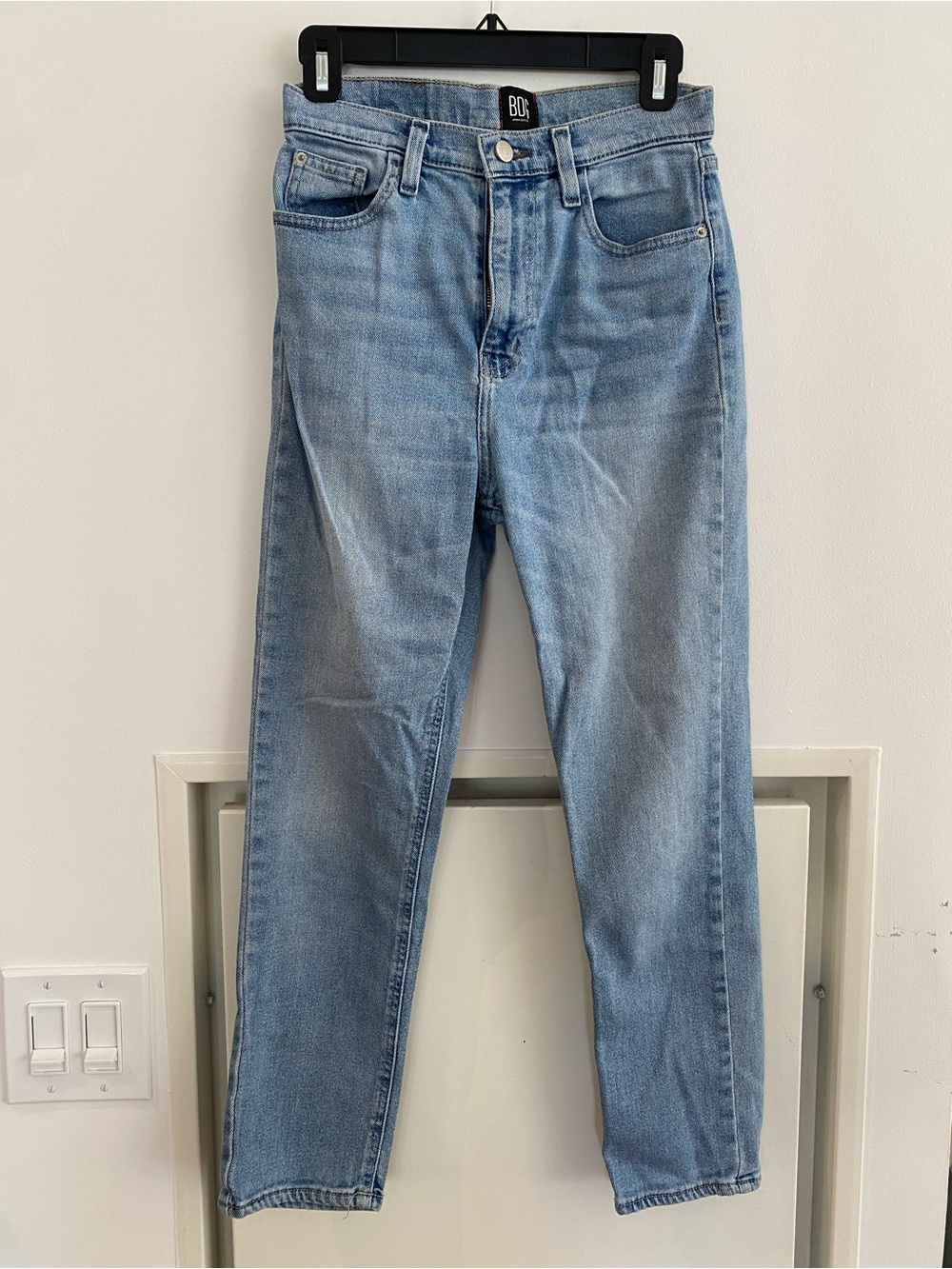 BDG Light Blue Women’s High-Rise Cropped Jeans